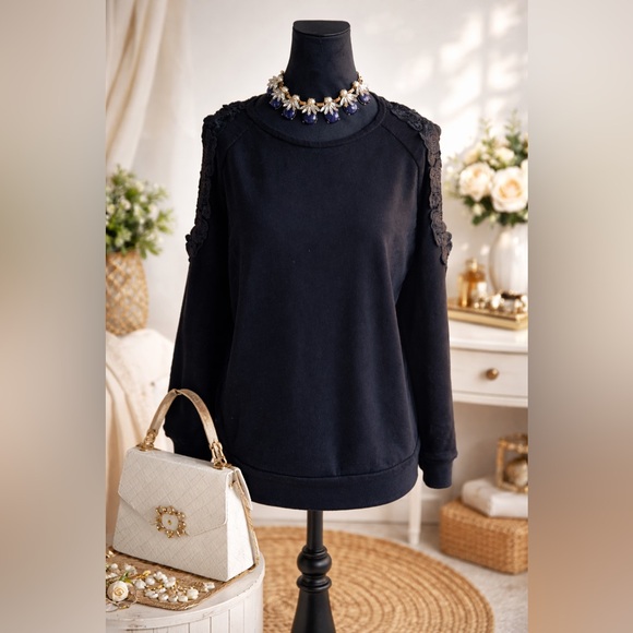 LOFT Tops - LOFT Black Cold Shoulder Sweatshirt